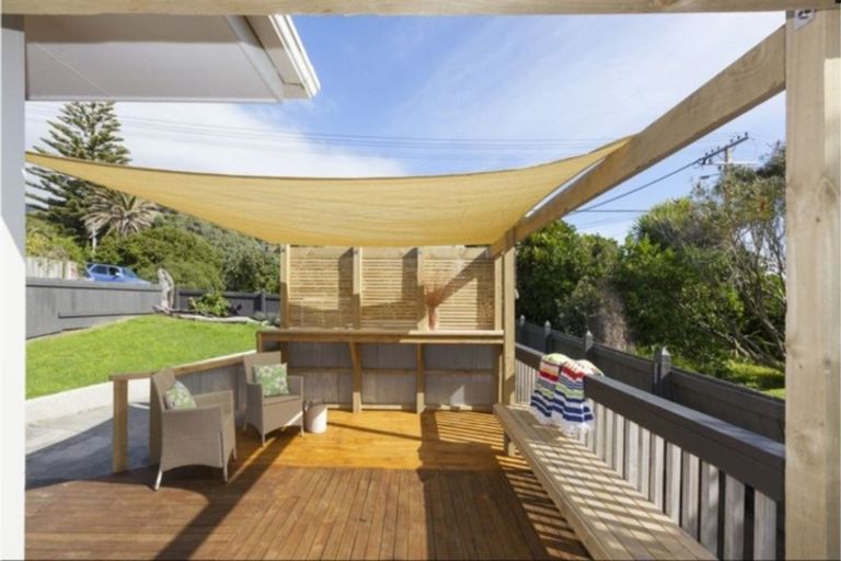 Photo of property in 5b Paneta Street, Paekakariki, 5034