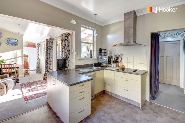 Photo of property in 8 Pretoria Avenue, Saint Clair, Dunedin, 9012