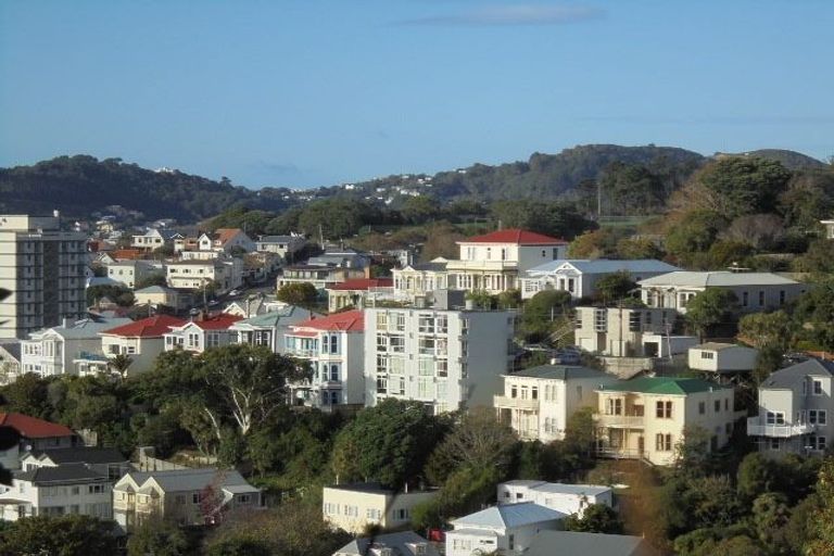 Photo of property in 49 Devon Street, Aro Valley, Wellington, 6021