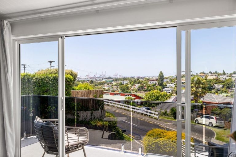 Photo of property in 65 Hinewa Road, Otumoetai, Tauranga, 3110