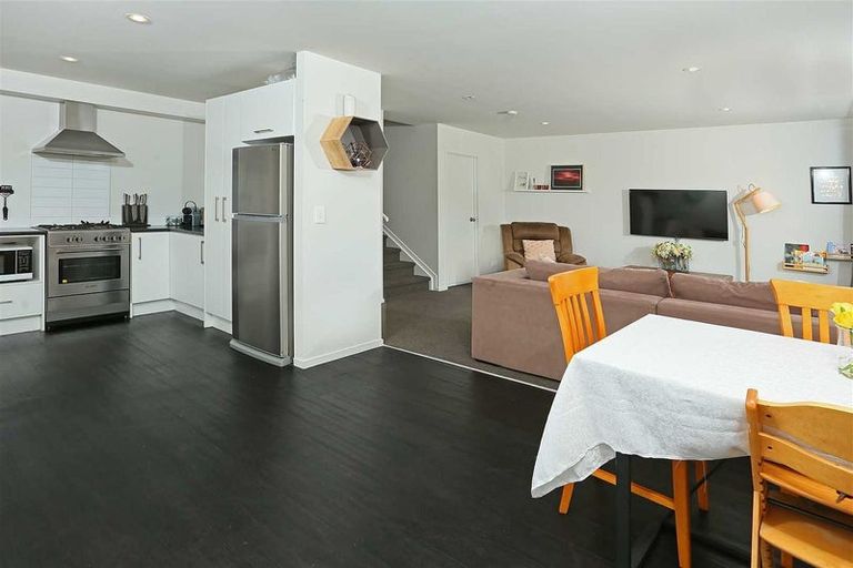 Photo of property in 27 Apple Orchard Way, Sunnyvale, Auckland, 0612