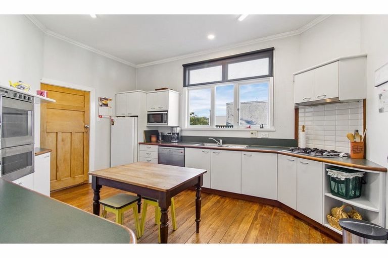 Photo of property in 73 Avenue Road, West End, Timaru, 7910