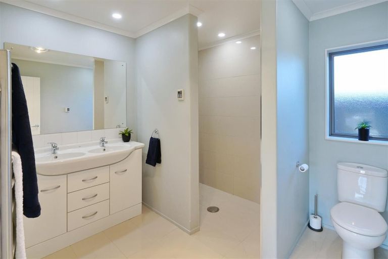 Photo of property in 432b Harewood Road, Harewood, Christchurch, 8051