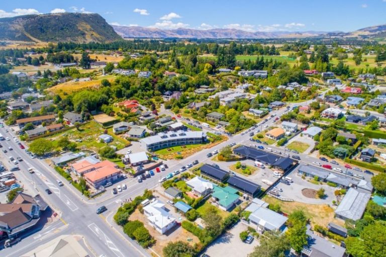 Photo of property in 65 Helwick Street, Wanaka, 9305