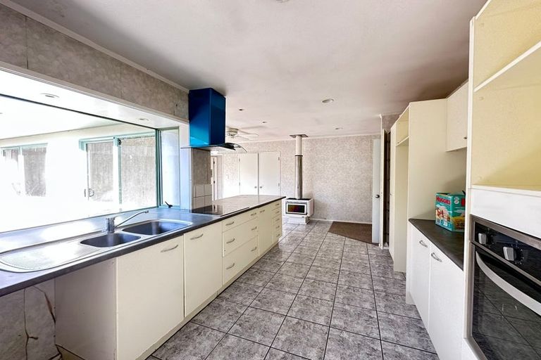 Photo of property in 14 Crail Court, Totara Heights, Auckland, 2105