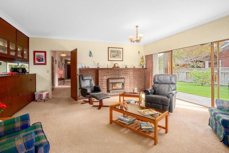 Photo of property in 53 Kohekohe Road, Waikanae, 5036