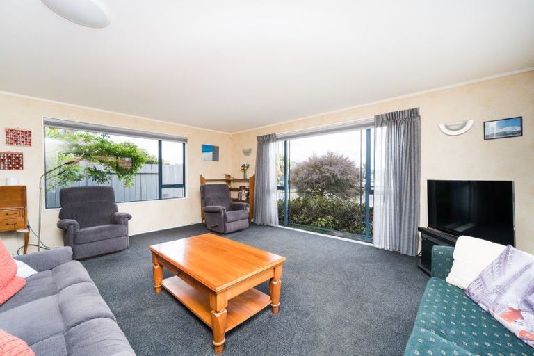 Photo of property in 69 Meridian Grove, Kelvin Grove, Palmerston North, 4414
