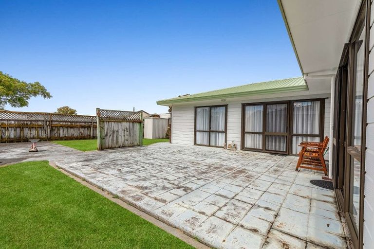 Photo of property in 6 Poutama Place, Tawhero, Whanganui, 4501