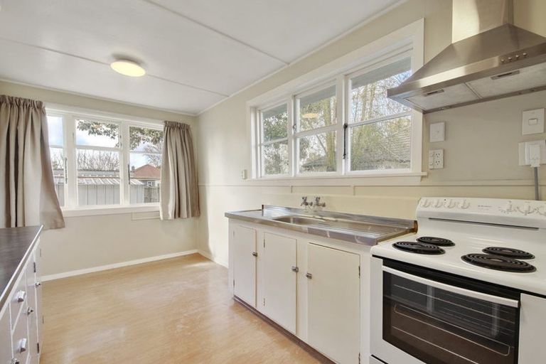 Photo of property in 62 Hollyford Avenue, Bryndwr, Christchurch, 8053