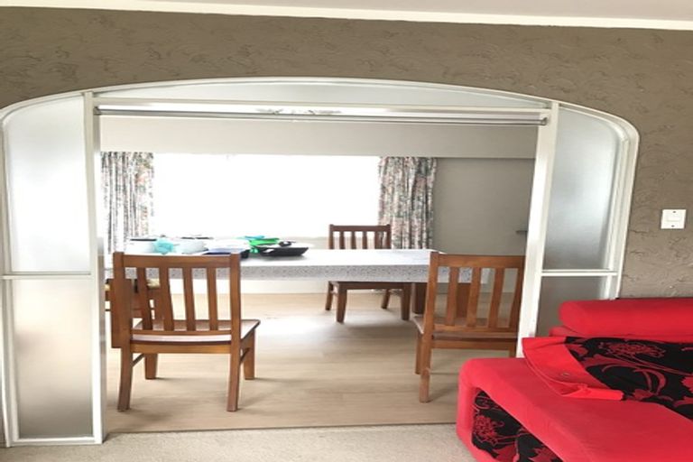 Photo of property in 2/34 Wallace Road, Papatoetoe, Auckland, 2025