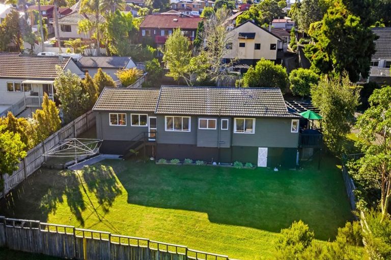 Photo of property in 84 Nigel Road, Browns Bay, Auckland, 0630