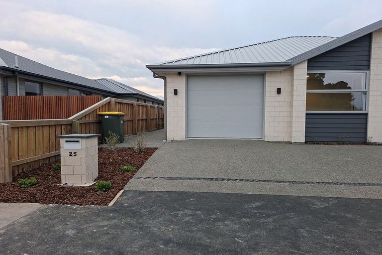 Photo of property in 25 Ella Street, Rolleston, 7614