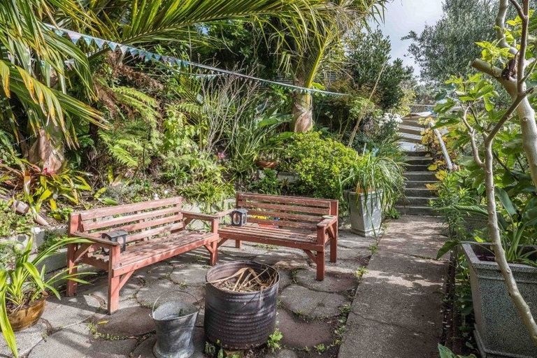 Photo of property in 24 Gloucester Street, Wilton, Wellington, 6012
