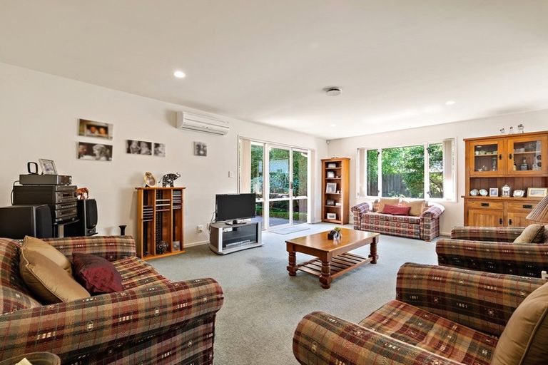 Photo of property in 105a Somerfield Street, Somerfield, Christchurch, 8024