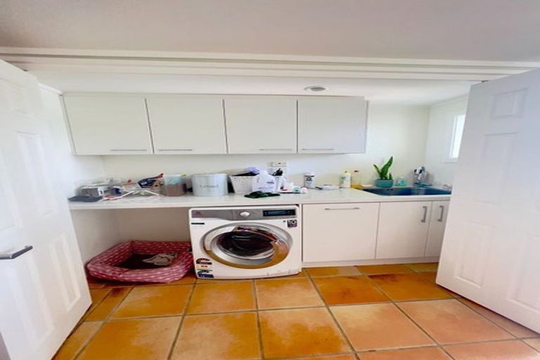 Photo of property in 83 Fisher Parade, Sunnyhills, Auckland, 2010