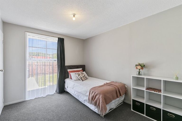 Photo of property in 82 Spinnaker Drive, Whitby, Porirua, 5024