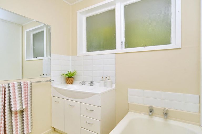 Photo of property in 3/277 Main South Road, Hornby, Christchurch, 8042