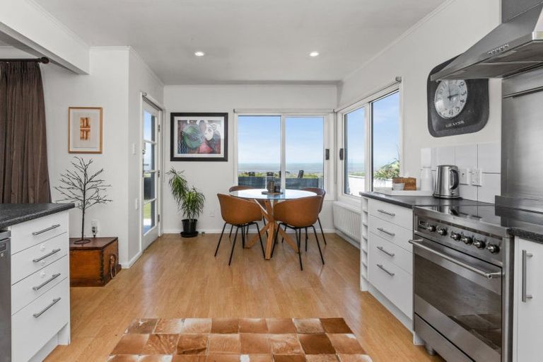 Photo of property in 243 Clifton Road, Te Awanga, 4102