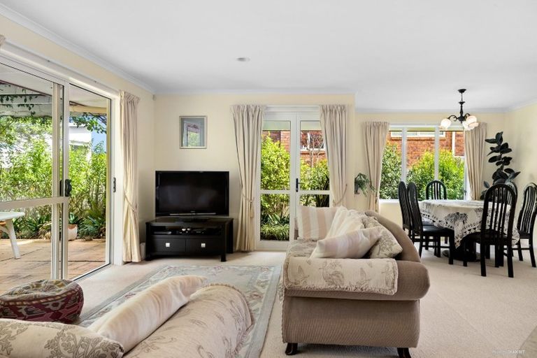 Photo of property in 60 Aberley Road, Schnapper Rock, Auckland, 0632