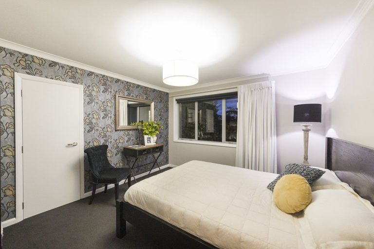 Photo of property in 34 Churchill Avenue, Hokowhitu, Palmerston North, 4410