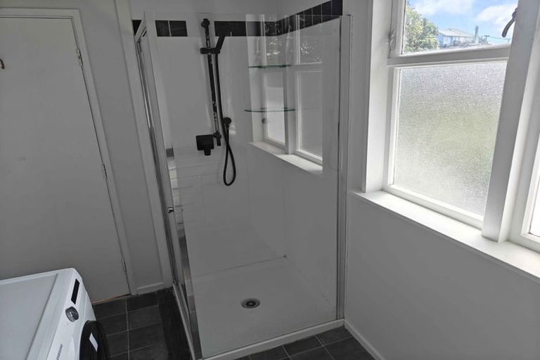 Photo of property in 79 Farnham Street, Mornington, Wellington, 6021