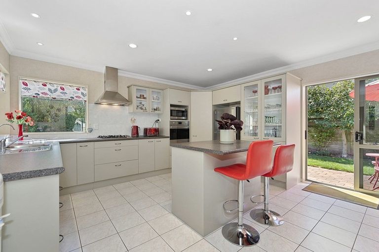 Photo of property in 18 Nielsen Gardens, Rototuna, Hamilton, 3210