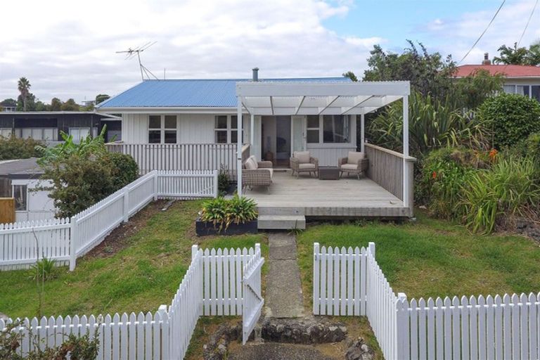 Photo of property in 17a Keven Road, Clarks Beach, Pukekohe, 2679