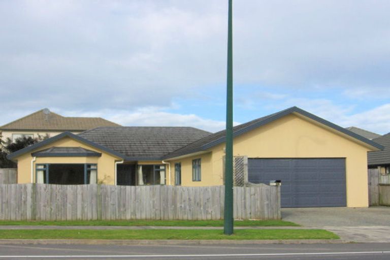 Photo of property in 230 Kilkenny Drive, East Tamaki Heights, Auckland, 2016