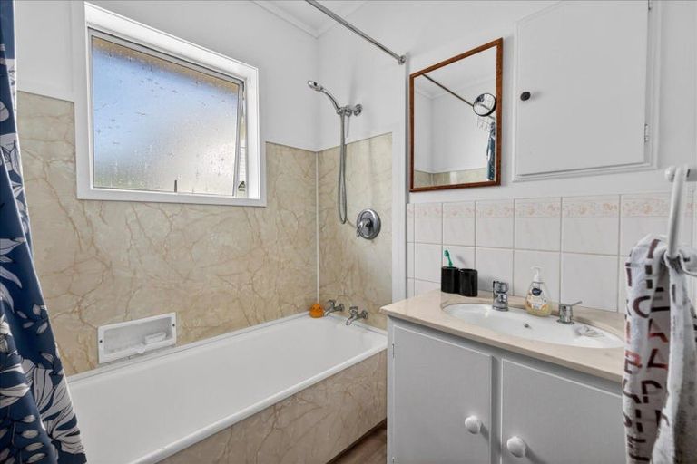 Photo of property in 11b Crombie Street, Bellevue, Tauranga, 3110