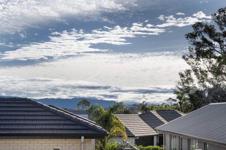 Photo of property in 18 Augusta Rise, Omokoroa, 3114