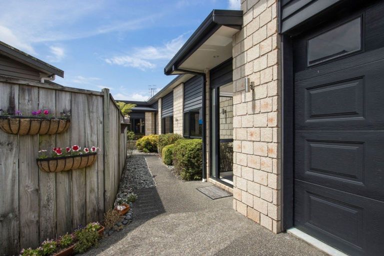 Photo of property in 20a Heron Crescent, Katikati, 3129