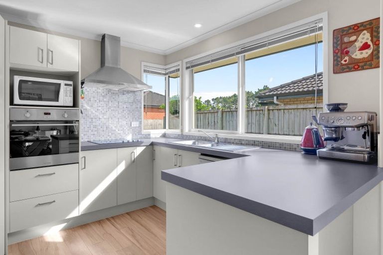 Photo of property in 42 Edgeview Crescent, Fitzroy, Hamilton, 3206