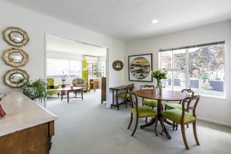 Photo of property in 8 Shortland Place, Havelock North, 4130