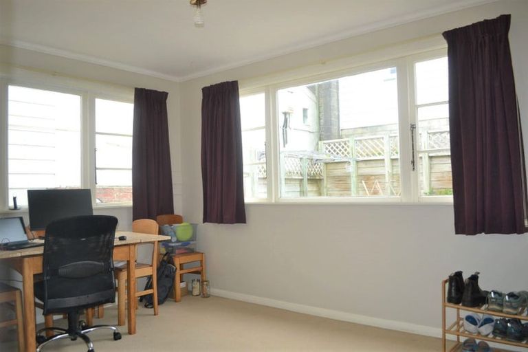 Photo of property in 40 Tiber Street, Island Bay, Wellington, 6023