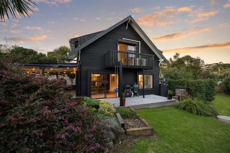Photo of property in 3 Muriwai Road, Waimauku, 0812
