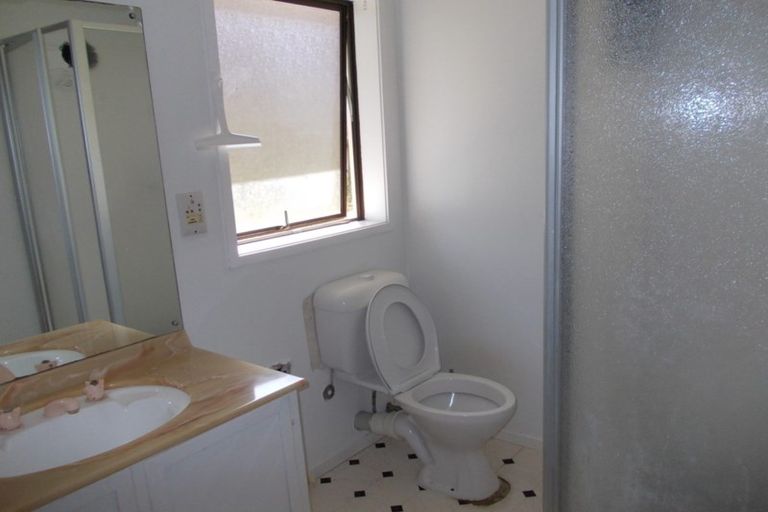 Photo of property in 58 Kurnell Drive, Botany Downs, Auckland, 2010