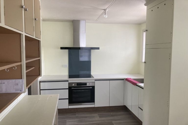 Photo of property in 39 Sare Crescent, Fairfield, Hamilton, 3214