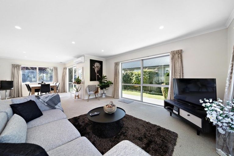 Photo of property in 7 Acheron Place, Lake Hayes, Queenstown, 9304