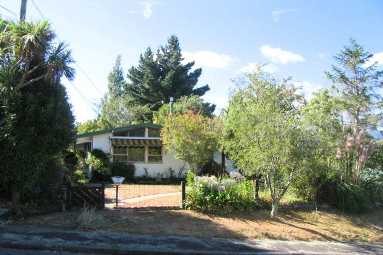 Photo of property in 3 Whangakoko Grove, Birchville, Upper Hutt, 5018