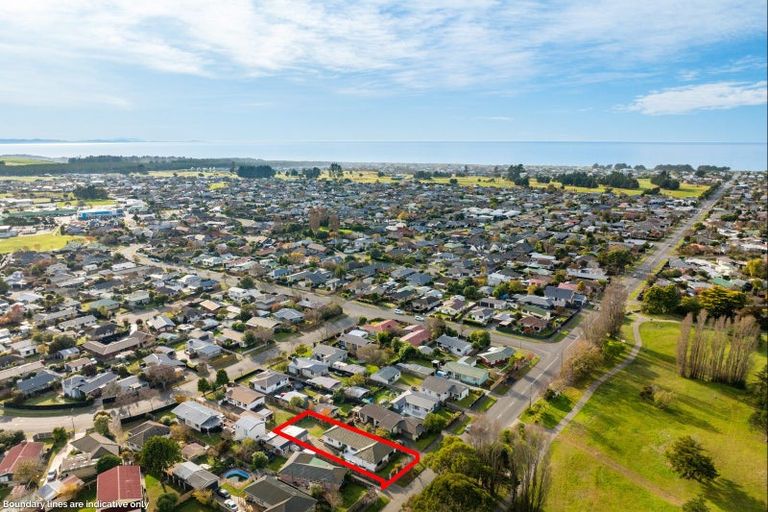 Photo of property in 218 Beach Road, North New Brighton, Christchurch, 8083