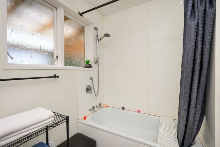 Photo of property in 8 Craven Court, Ashhurst, 4810