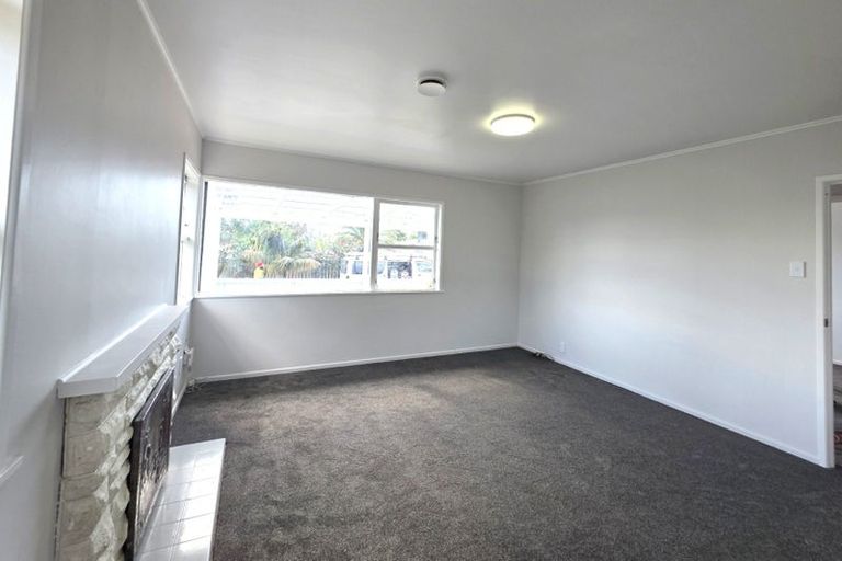 Photo of property in 21 Tranent Road, Mangere, Auckland, 2022