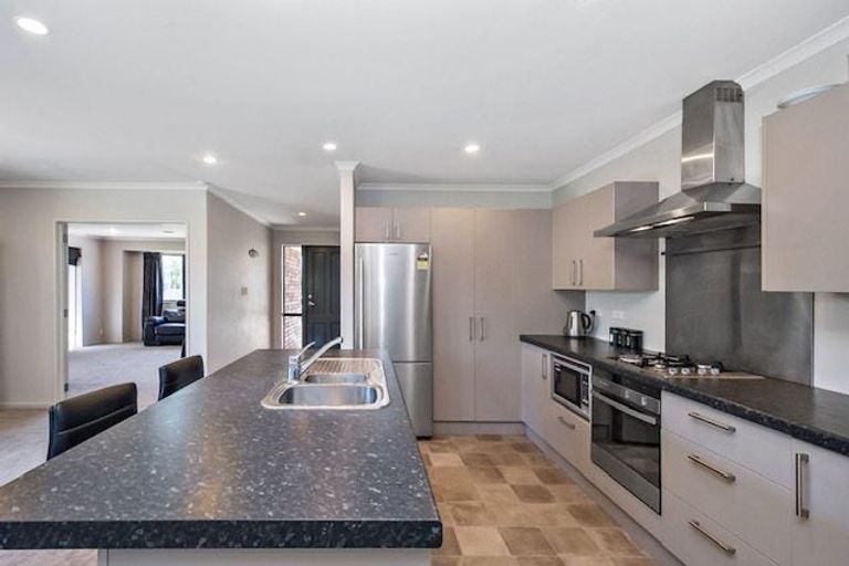 Photo of property in 6 Iraklis Close, Templeton, Christchurch, 8042