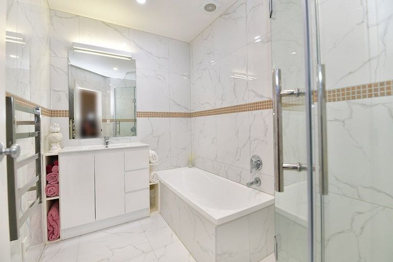 Photo of property in 15/19 Langana Avenue, Browns Bay, Auckland, 0630