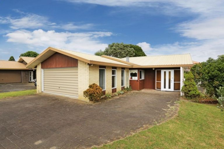 Photo of property in 9 Green Lane, Pukekohe, 2120