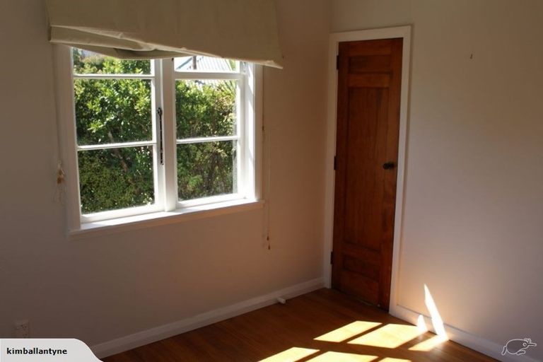 Photo of property in 8 Rodney Street, Northland, Wellington, 6012