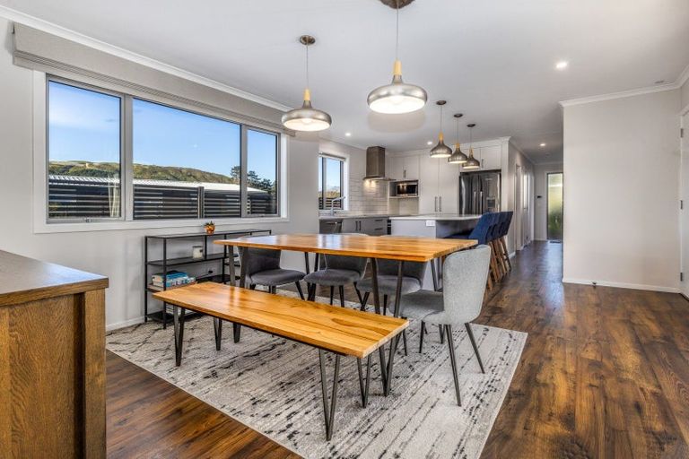 Photo of property in 14 Pateke Drive, Kenepuru, Porirua, 5022