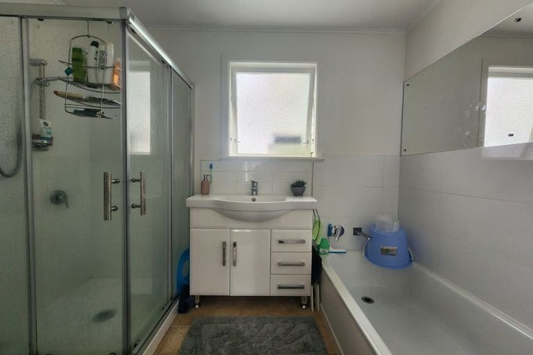 Photo of property in 3 Minton Place, Manurewa, Auckland, 2102