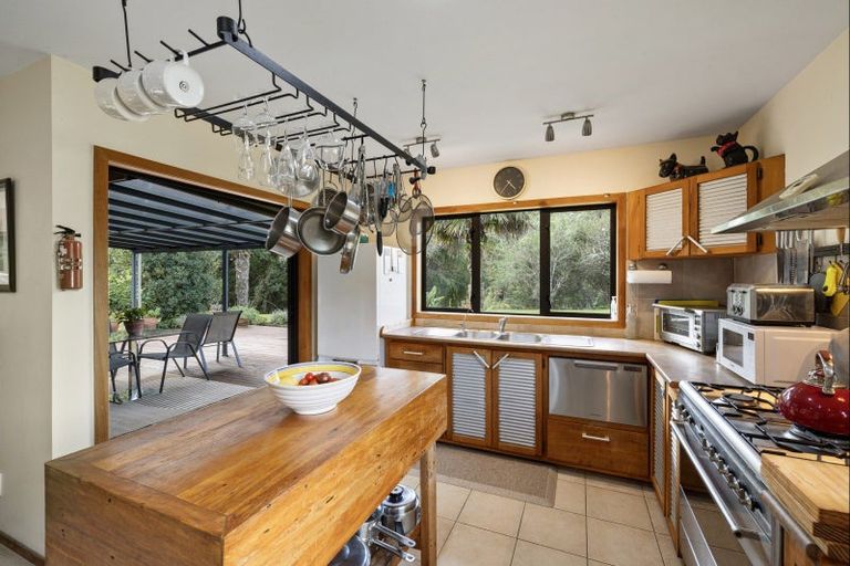 Photo of property in 303 Gibbons Road, Kaiwaka, 0573