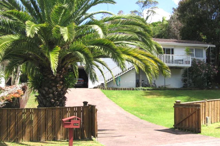 Photo of property in 104 Salamanca Road, Sunnynook, Auckland, 0620